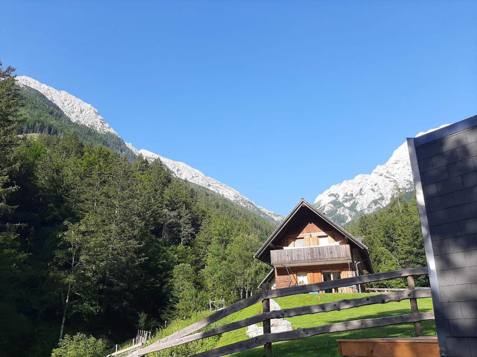 Camping & Glamping Grintovec ゴレンスカ地方 エクステリア 写真