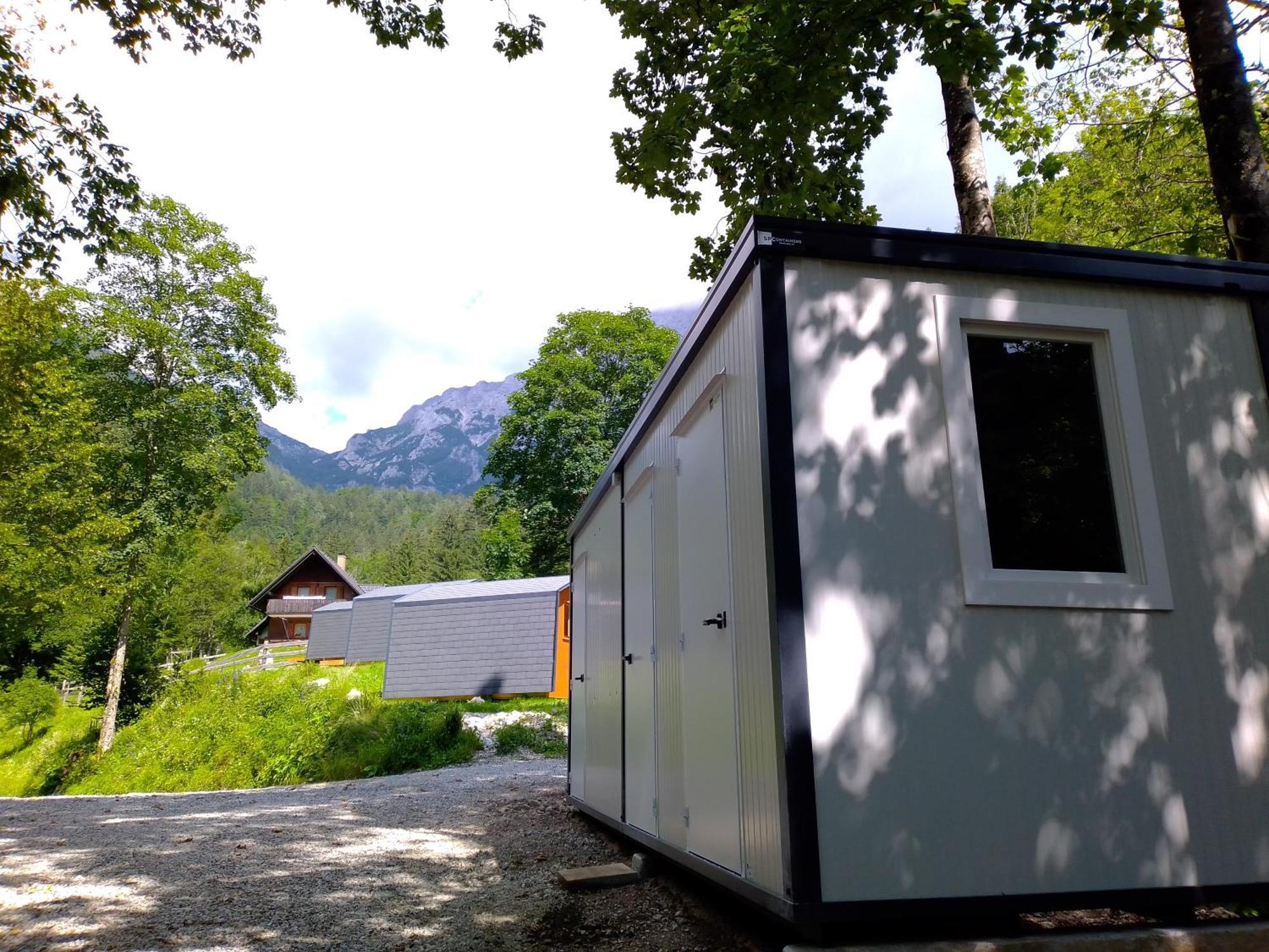 Camping & Glamping Grintovec ゴレンスカ地方 エクステリア 写真